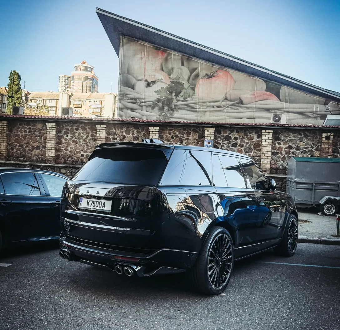 У Києві помітили рідкісний Range Rover Brabus за 22 мільйони гривень
