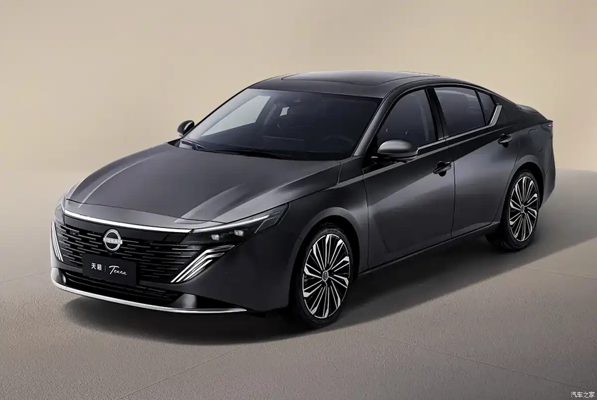 Офіційні фото та дата презентації оновленого Nissan Teana PLUS