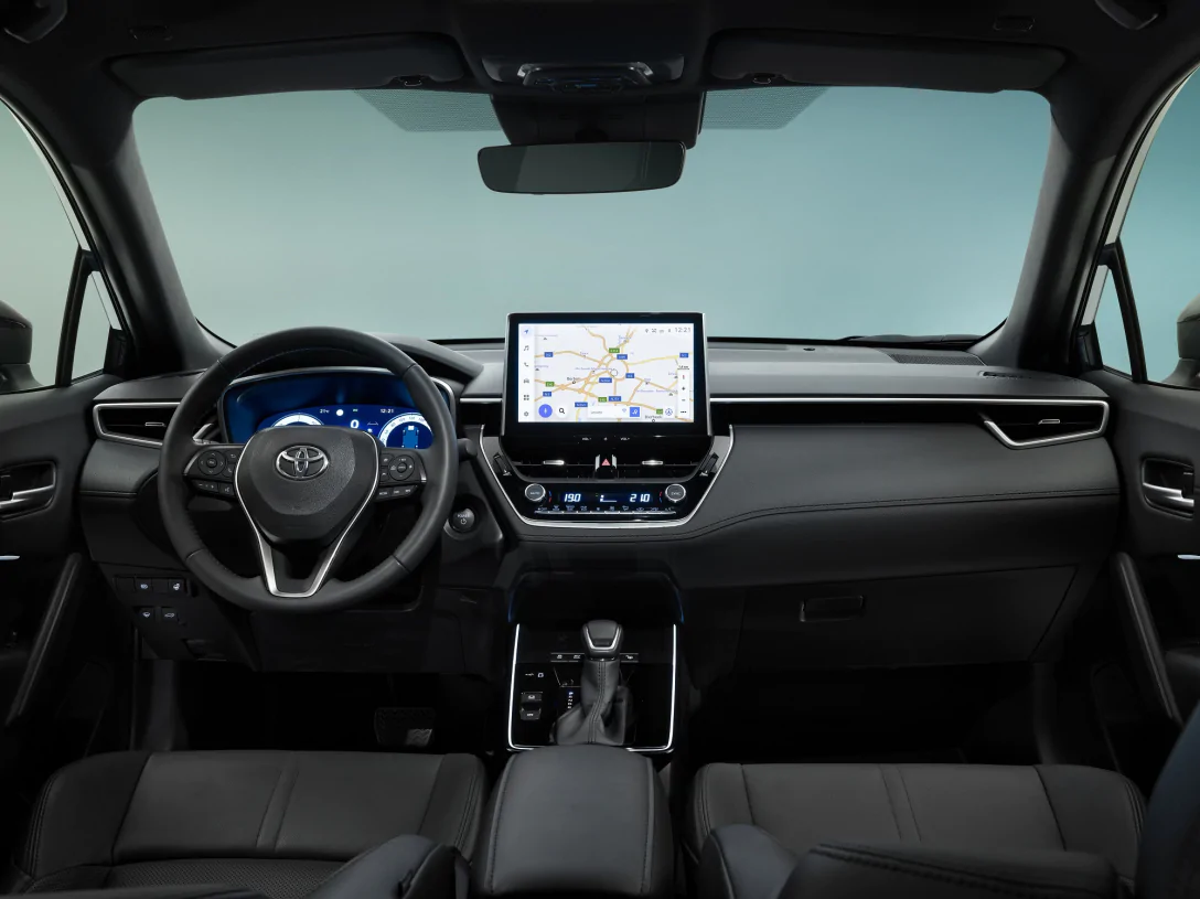 Осучаснена Toyota Corolla Cross вийшла на український ринок: опис і ціни