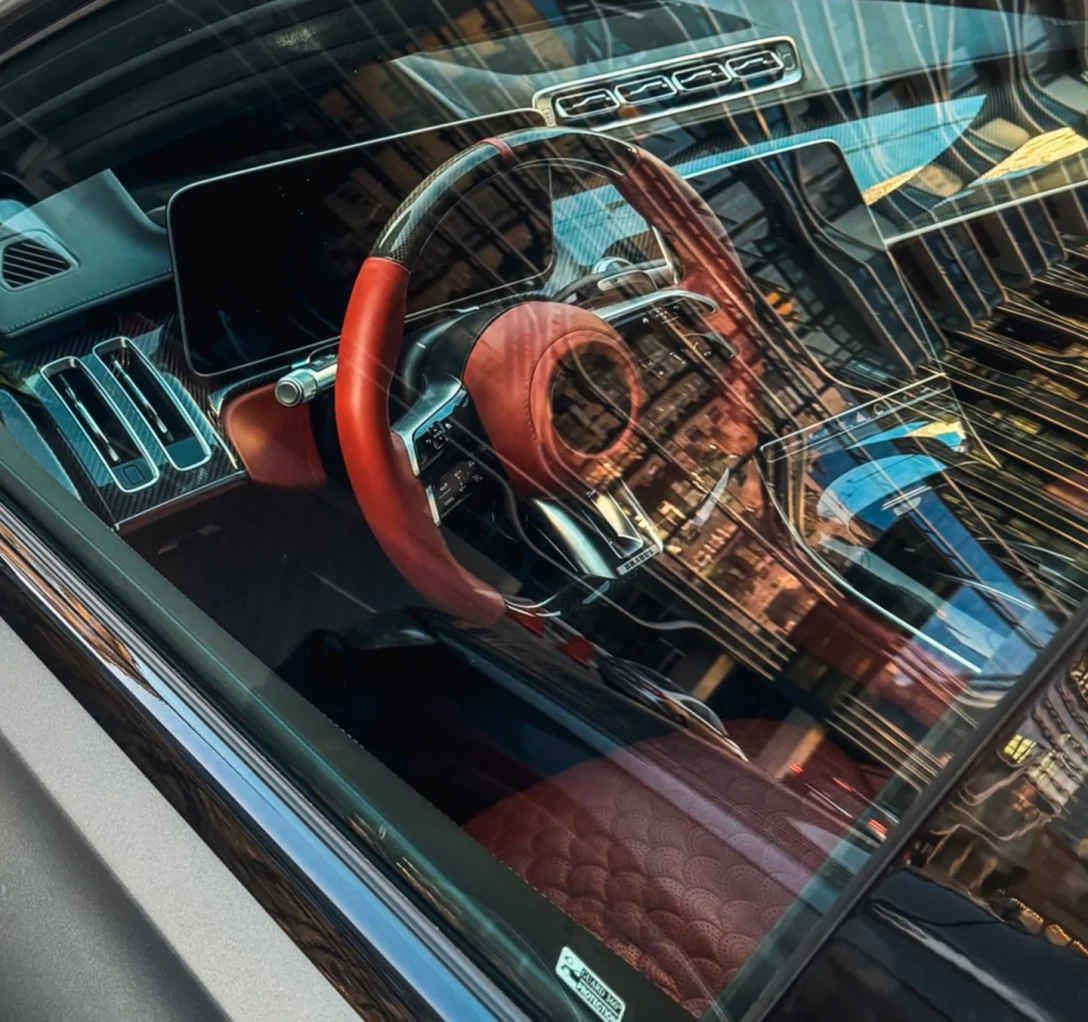 У Києві зафільмували на фото 930-сильний Mercedes S-Class Brabus за 20 000 000 грн