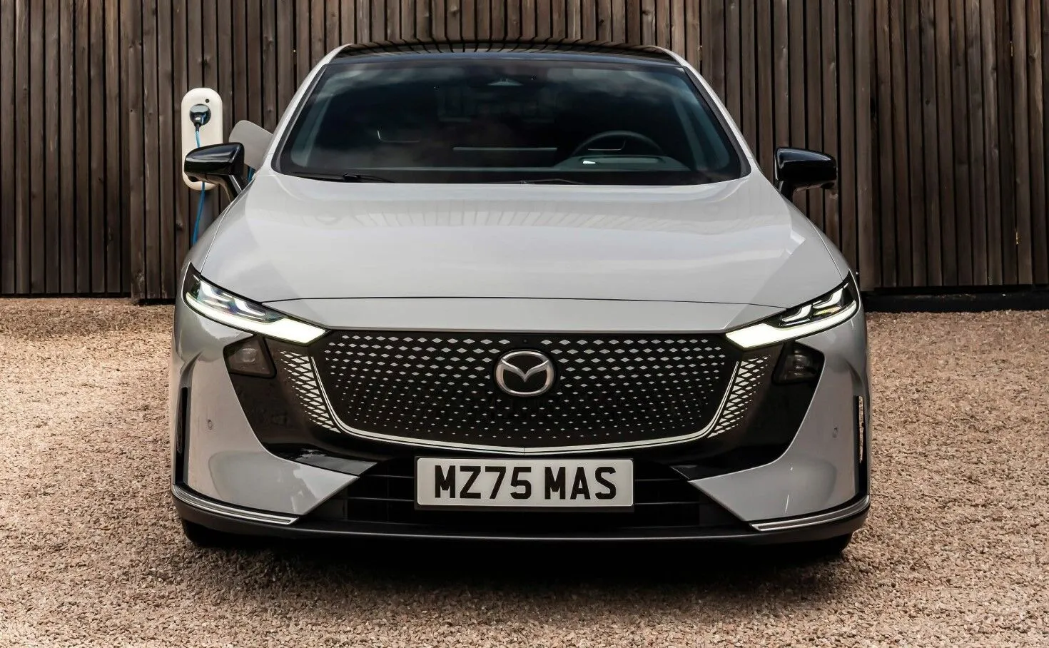 Mazda 6e подорожчала вдвічі при виході на європейський ринок