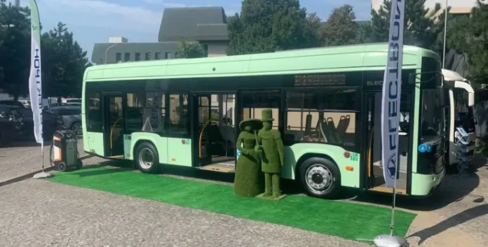 У Львові презентували новий електробус 