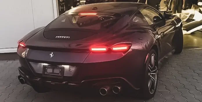 У Рівному з'явився перший в історії міста Ferrari Roma
