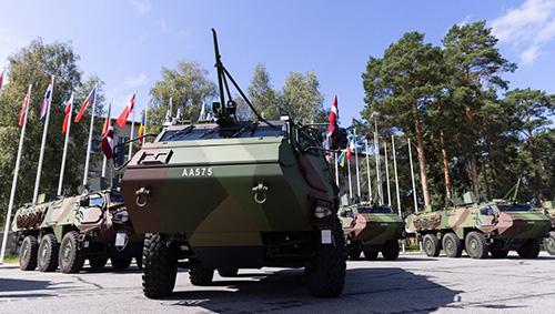Латвійські "Патрії" посилюють український фронт: Рига передала ЗСУ чергову партію колісних броньовиків