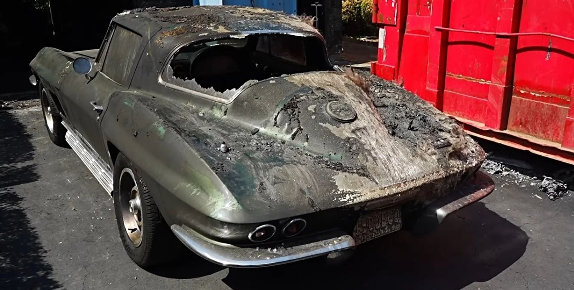 Фенікс із попелу: як обгоріла "Стингрей" 1967 року відмовляється помирати