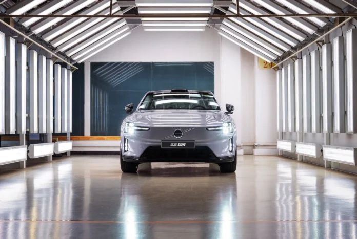 Volvo ES90