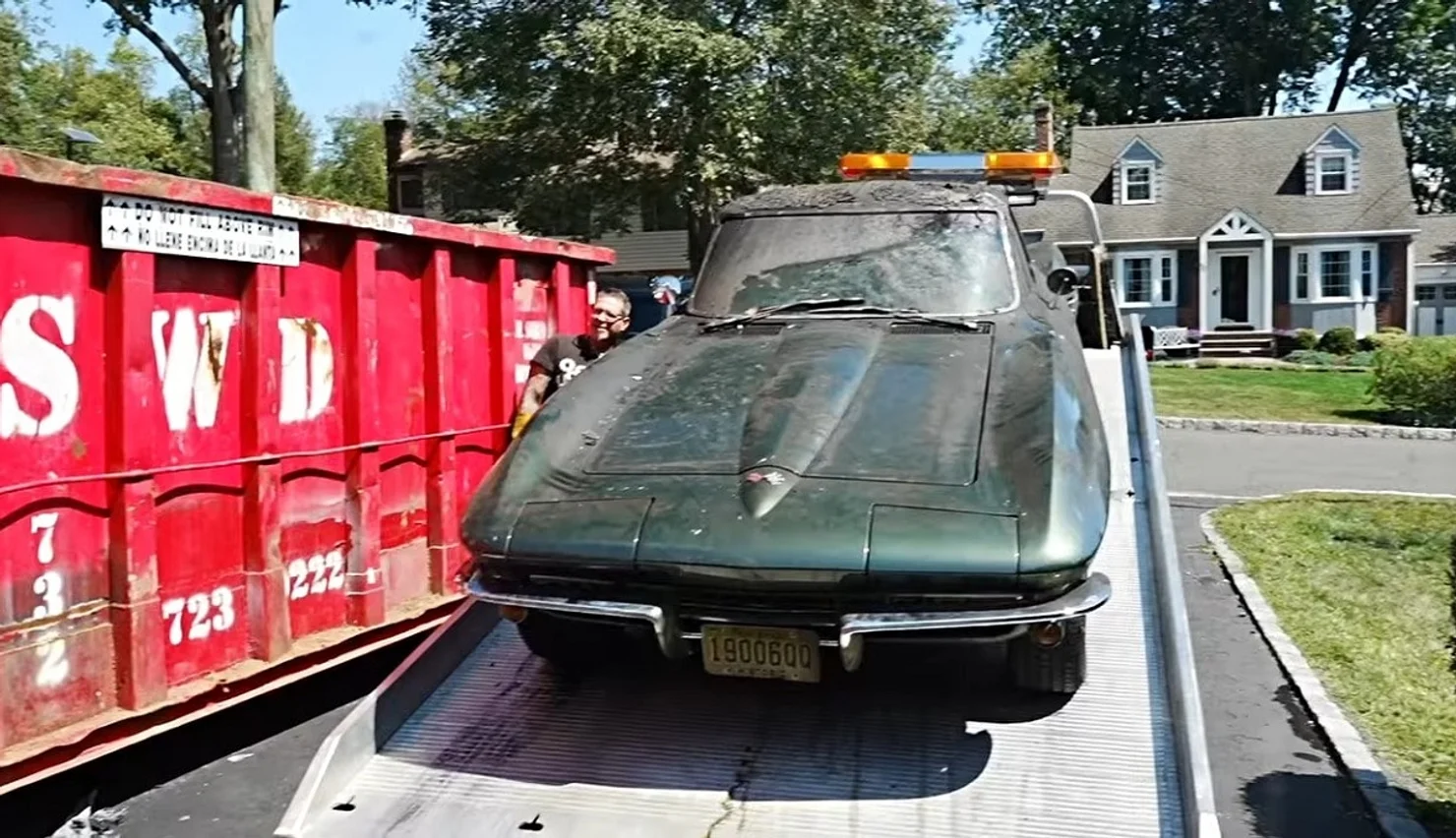 Фенікс із попелу: як обгоріла "Стингрей" 1967 року відмовляється помирати