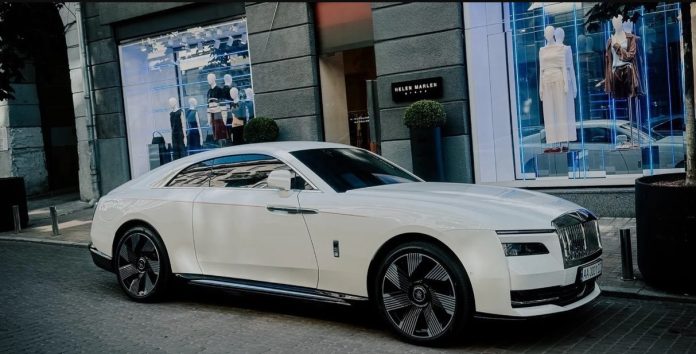 Rolls-Royce Spectre 2025 модельного року