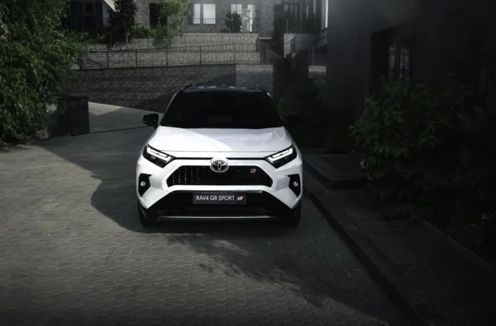 RAV4 не ідеал: розбираємо головні 