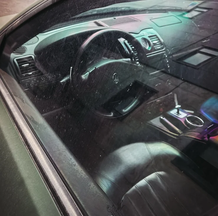 Злочин чи карма? У Києві знайшли покинутий Maserati за 112 000 доларів