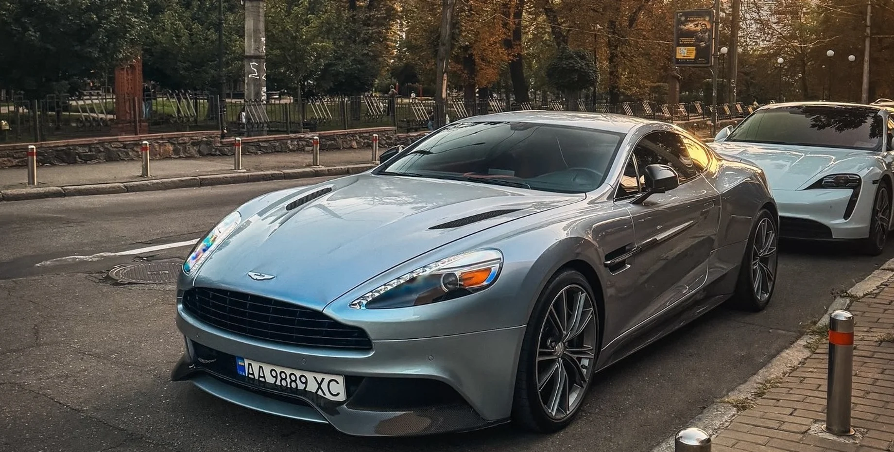 Коли британська елегантність зустрічається з українською реальністю: Vanquish як свідок іншої епохи