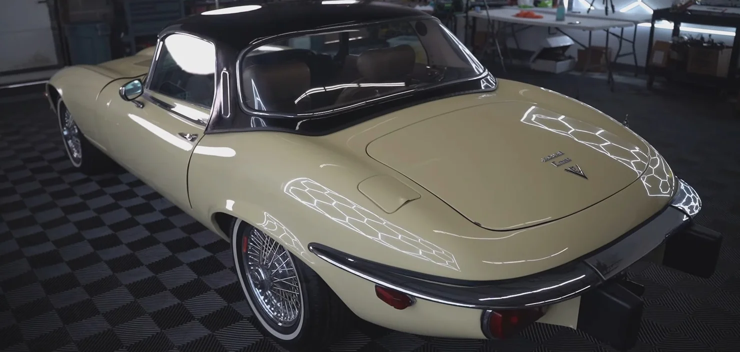 Коли легенда воскресає з-під пилу: Jaguar E-Type 1974 року знову побачить дорогу