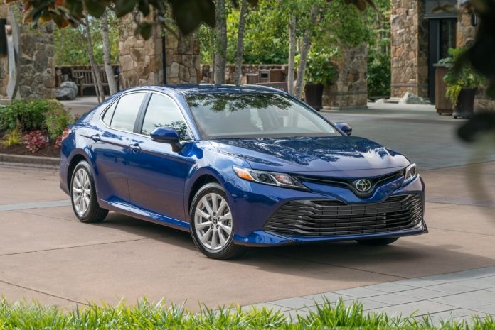 Toyota Camry: чому 