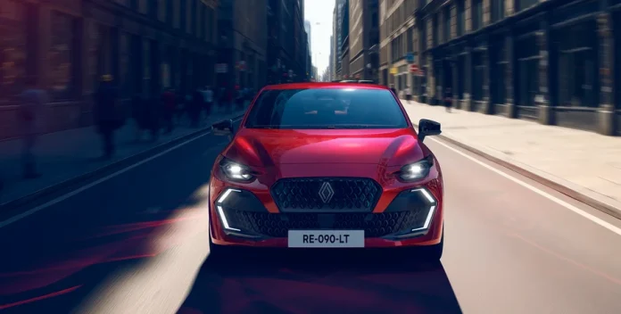 Шостий Clio: технічний розбір чергової еволюції найпопулярнішого француза Європи