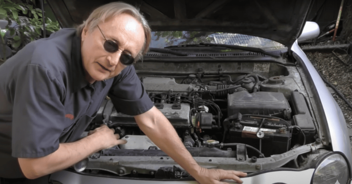 Досвідчений механік назвав головного ворога вашого акумулятора: корозія вбиває тихо та ефективно