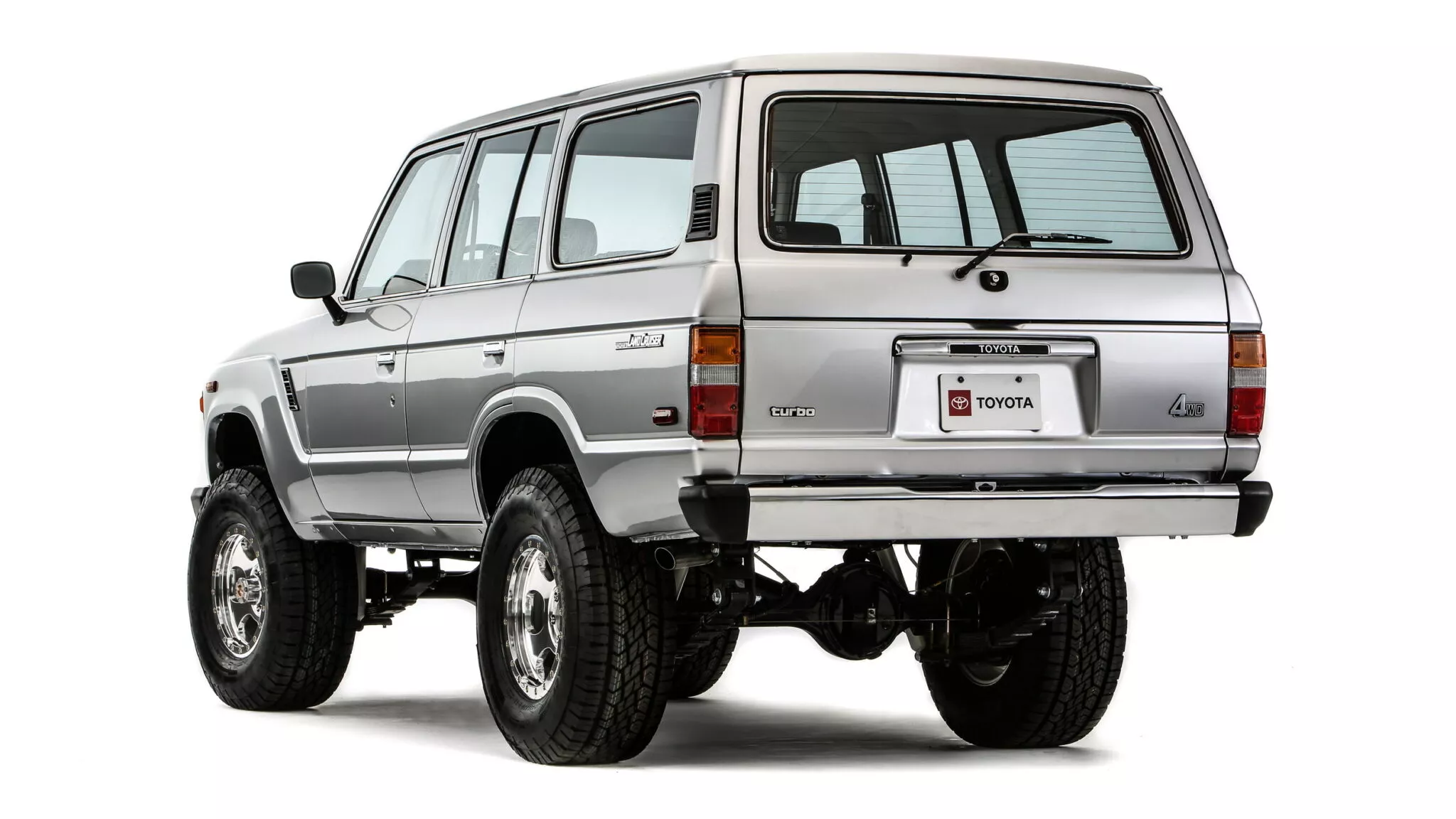 Оновлений Land Cruiser FJ60
