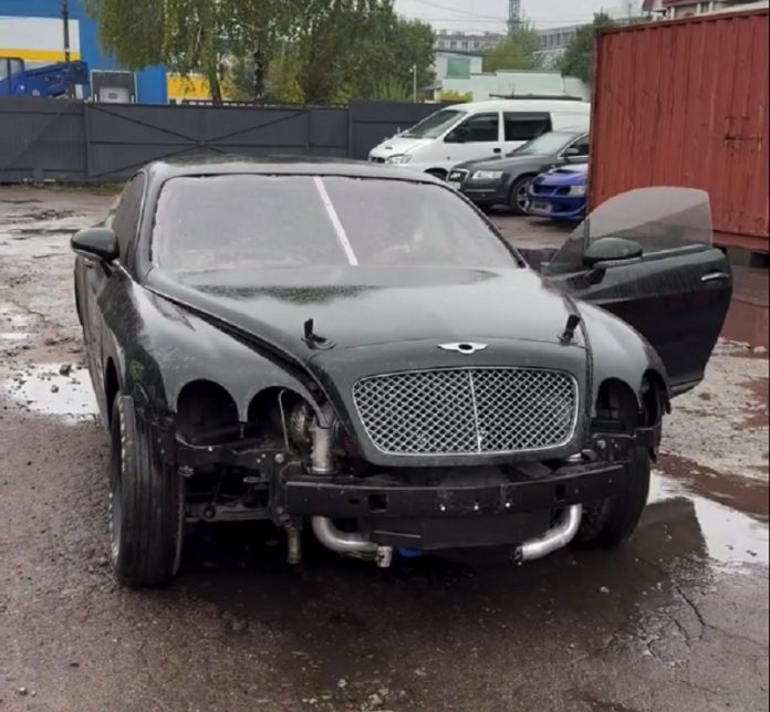 Два Duster'а на драгстрип: як український Bentley Continental GT перетворився на розкішний снаряд з черговою кар'єрою