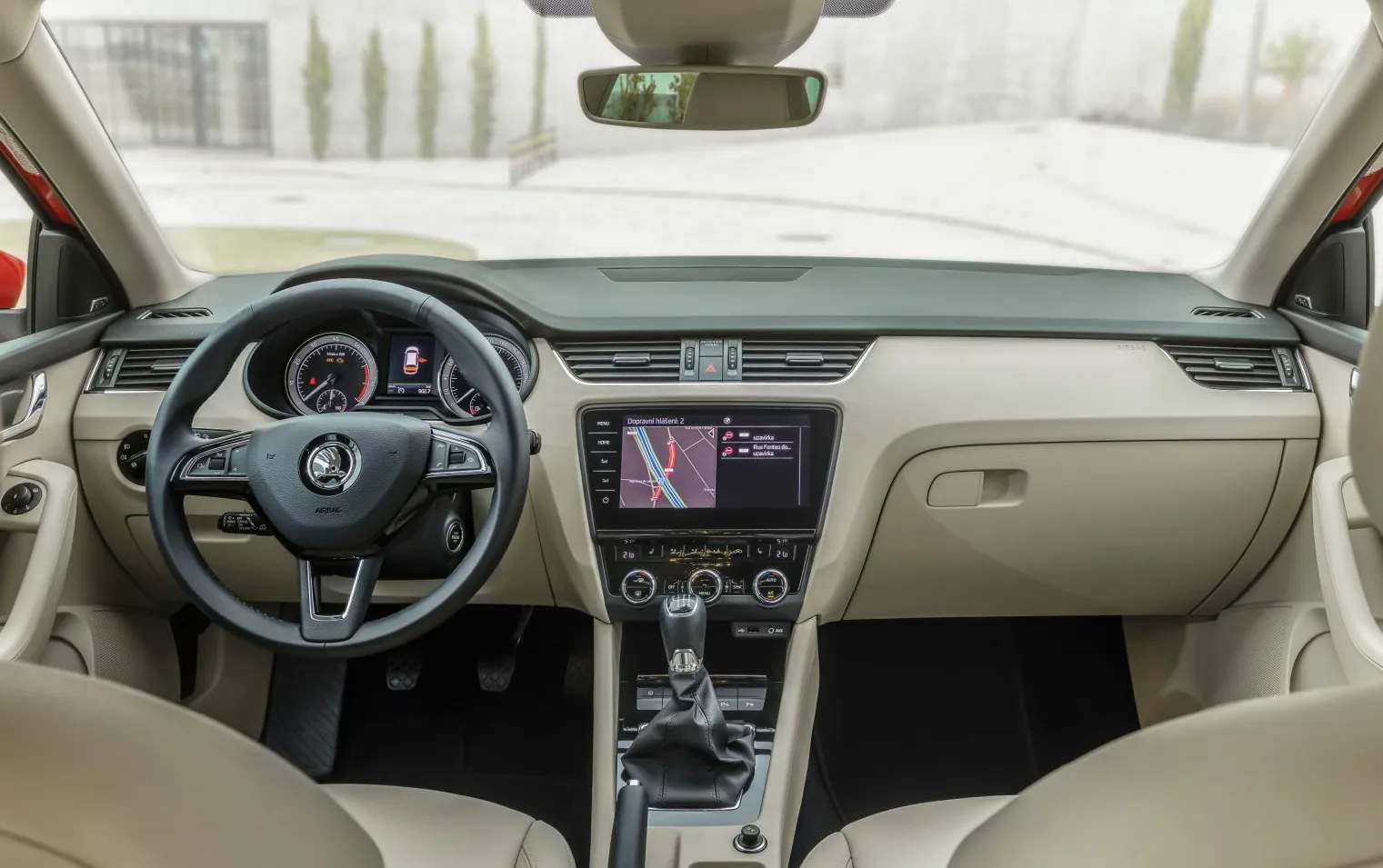 Skoda Octavia A7: чому вона досі коштує дорожче однокласників на вторинці