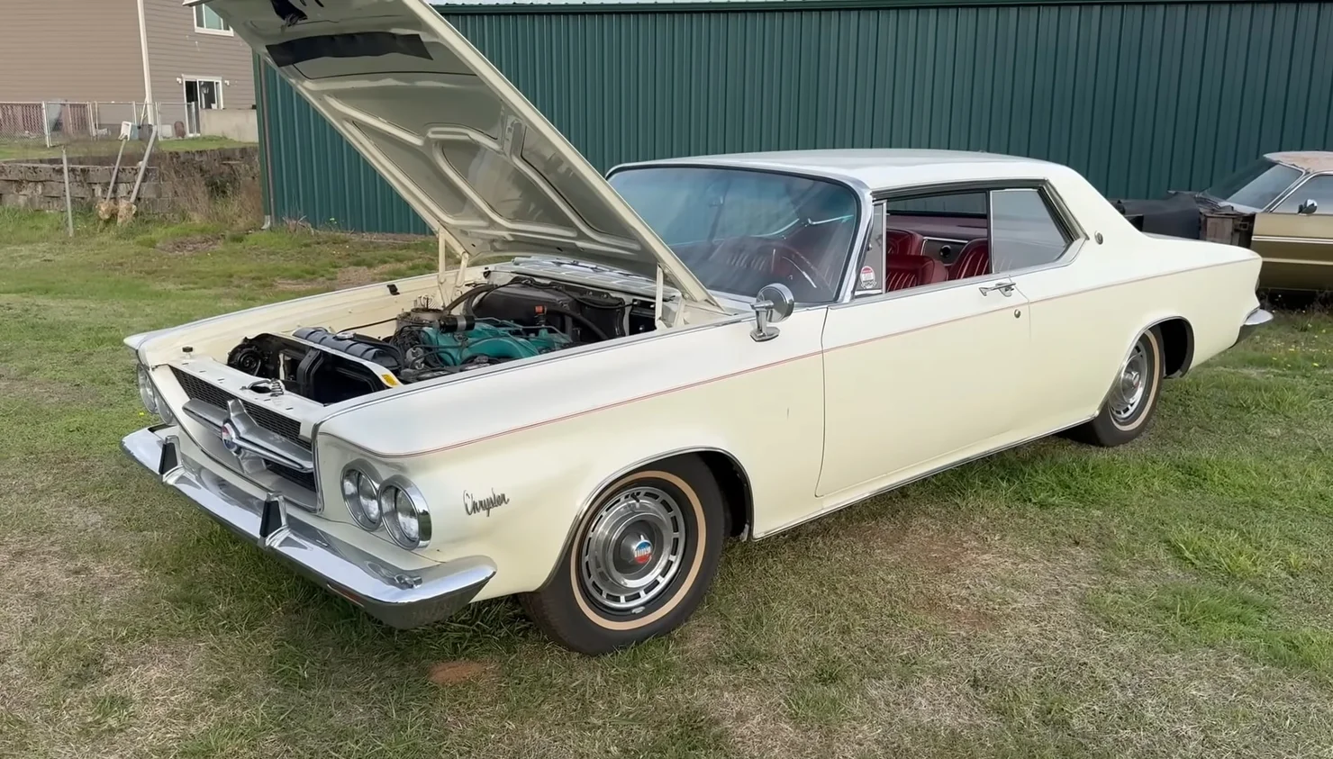 Знахідка для колекціонера: рідкісний Chrysler 300J після десятиліття забуття повернувся до життя