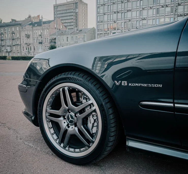 Привид Штутгарта: У Києві «засвітився» легендарний Mercedes S55 AMG Kompressor W220