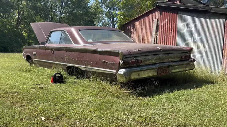 38 років під дощем: у США воскресили Mercury Marauder, який простояв надворі з 1987 року