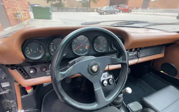 Мільйон кілометрів нон-стоп: Ветеран Porsche 911 Turbo 1976 року — ода надійності та шаленої потужності