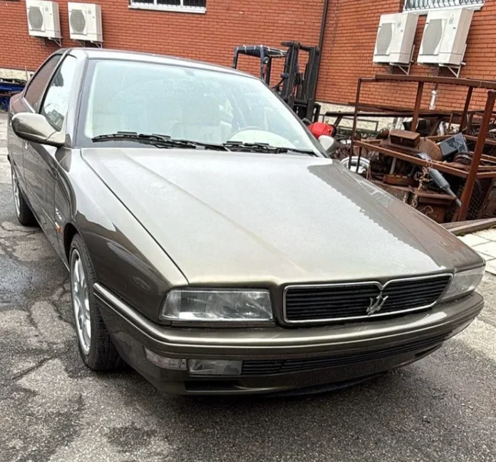 Рідкісний італієць у Києві: в Україні з'явився третій Maserati Quattroporte покоління 90-х Рідкісний італієць у Києві: в Україні з'явився третій Maserati Quattroporte покоління 90-х