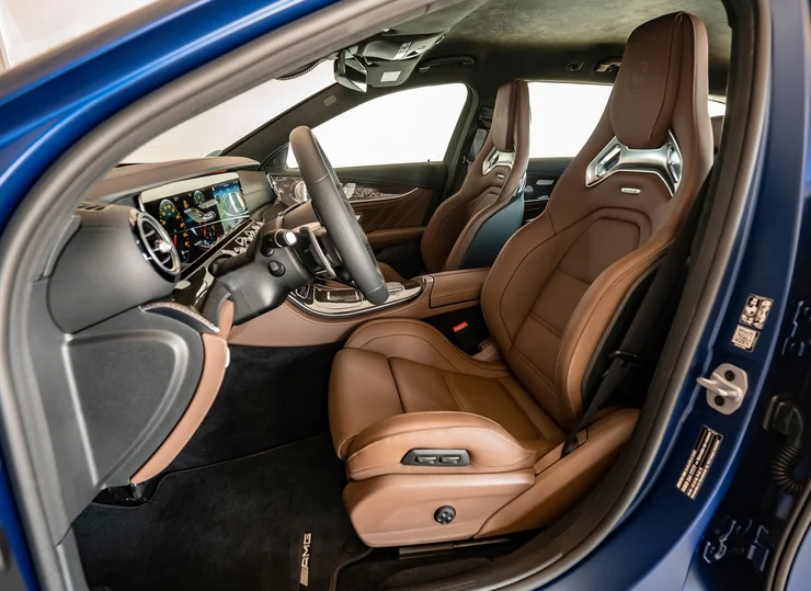 "Сімейний" Монстр у Києві: Заряджений універсал Mercedes-AMG E 63 S Estate - 612 "коней", 290 км/год та карбонова "кусалка"!