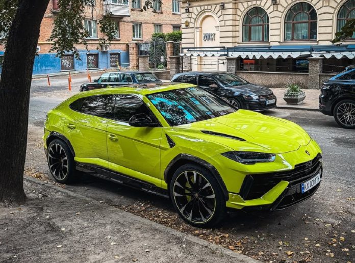 Lamborghini Urus у Києві - вже не сенсація: коли суперкар стає буденністю