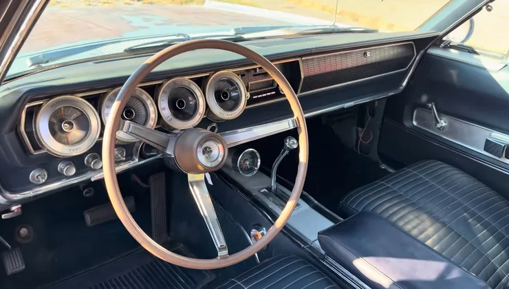 Легендарний "м'язкар" з пилу віків: рідкісний Dodge Charger Hemi 1966 року викопали після 40 років забуття