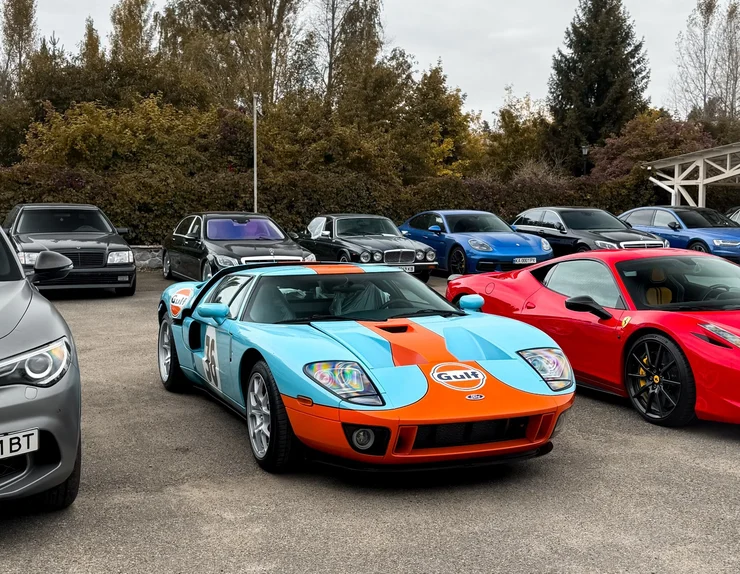 Помста Генрі: технічний розбір київського Ford GT Heritage Edition та історії перемоги над Ferrari