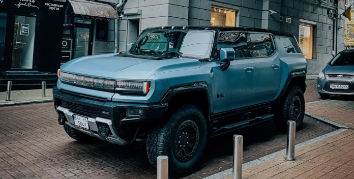 У Києві з'явився 830-сильний Hummer Omega Edition за $145 тисяч
