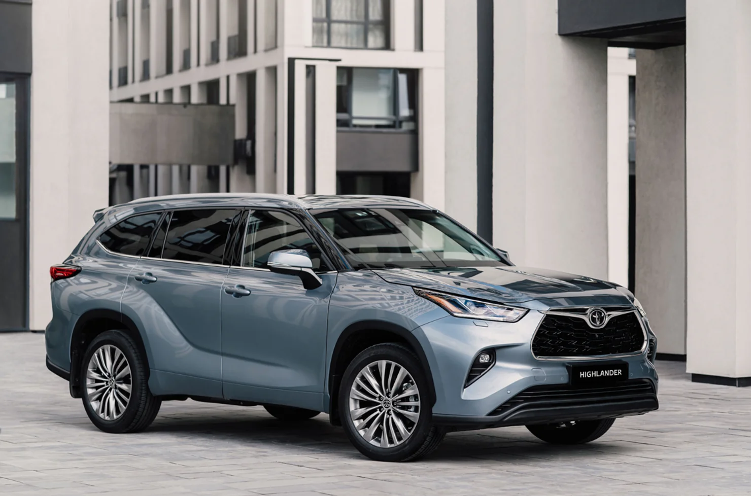 Коли японська надійність - не порожній звук: чотири кросовери, що проїдуть до Місяця