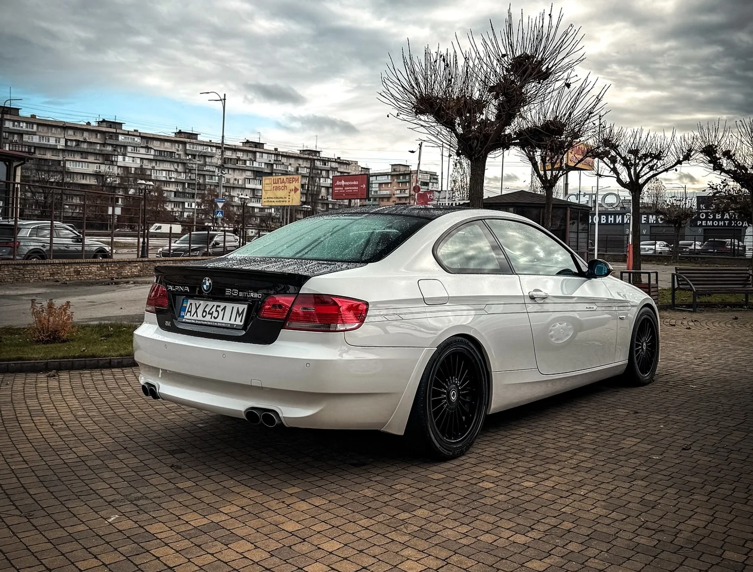 Київський раритет: коли звичайна "трійка" BMW перетворюється на 360-сильного хижака