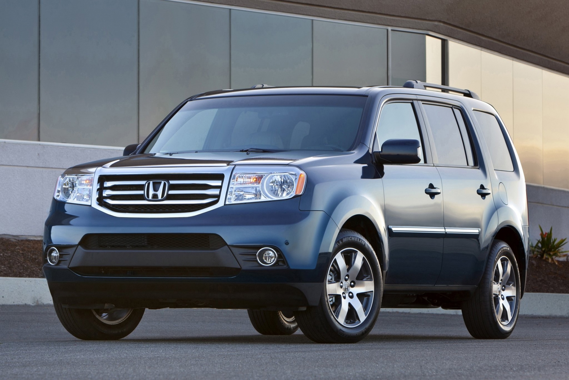 П'ять автомобілів, які не розорять на обслуговуванні: рейтинг для раціональних водіїв