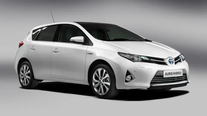 Toyota Auris на вторинному ринку - чому гібрид краще за бензин і що не так з дизелями