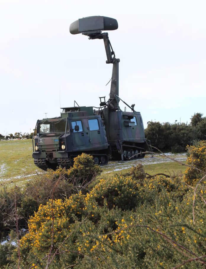 Ірландія передала ЗСУ п'ять радарів: ймовірно, це шведські Giraffe Mark IV Ірландія передала ЗСУ п'ять радарів: ймовірно, це шведські Giraffe Mark IV