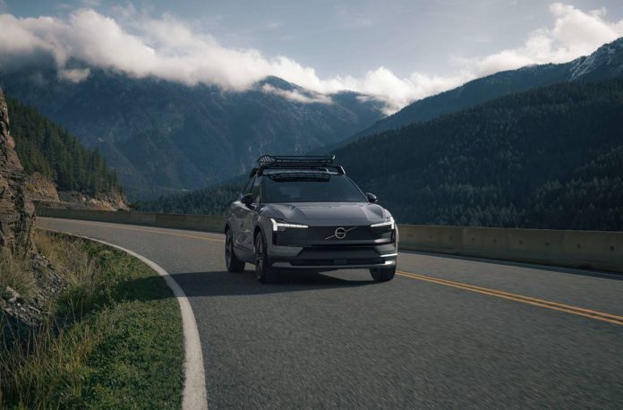 Volvo EX30 Cross Country