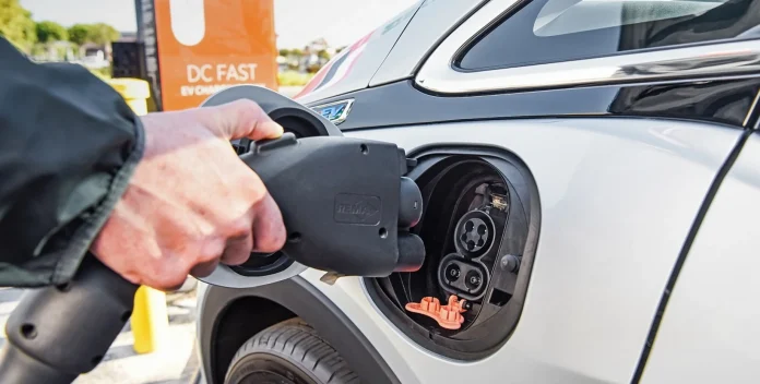 Коли батарея не здається: які електрокари зберігають заряд роками