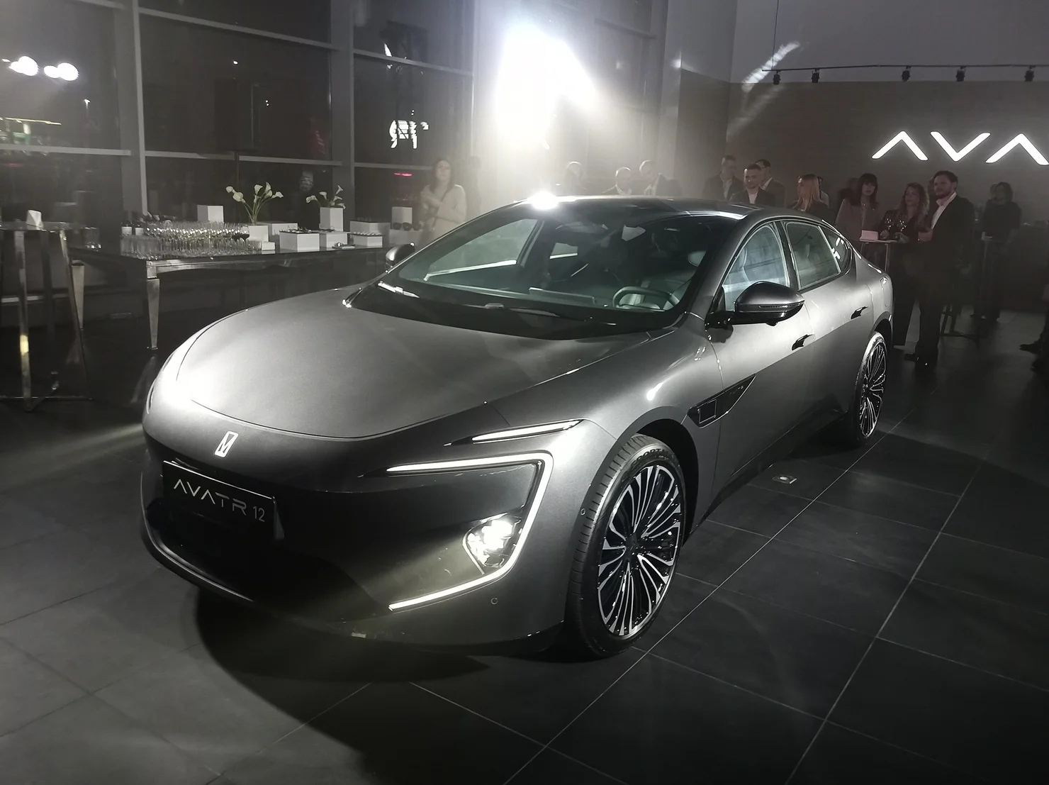 В Україні стартували продажі преміальних електрокарів Avatr