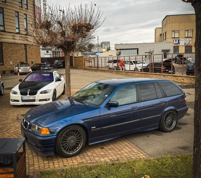 Рідкісний звір на колесах: у столиці засвітився колекційний BMW Alpina B3 Touring