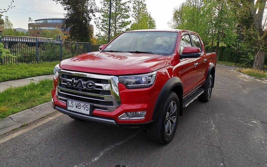 Дванадцять повнопривідних авто до $29 тисяч: від рамного Jimny до електричного BMW