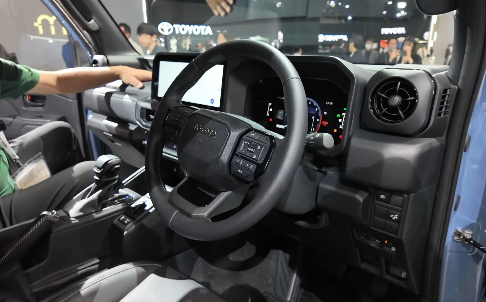 Toyota Land Cruiser FJ 2026: японці повертають дешевий позашляховик — але не для всіх