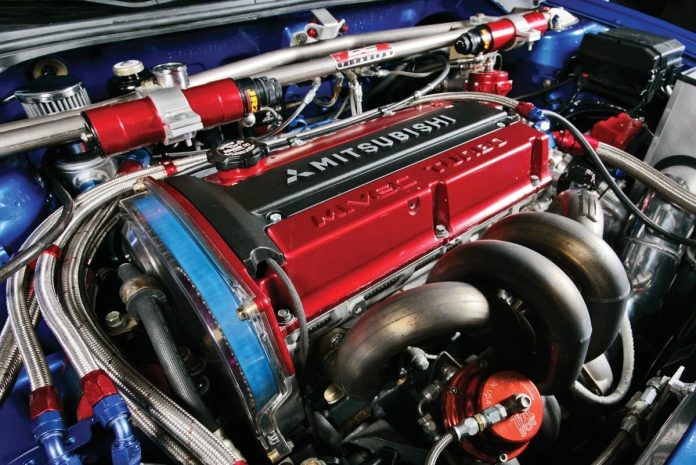 Чотири циліндри проти восьми: чому автовиробники масово переходять на турбомотори