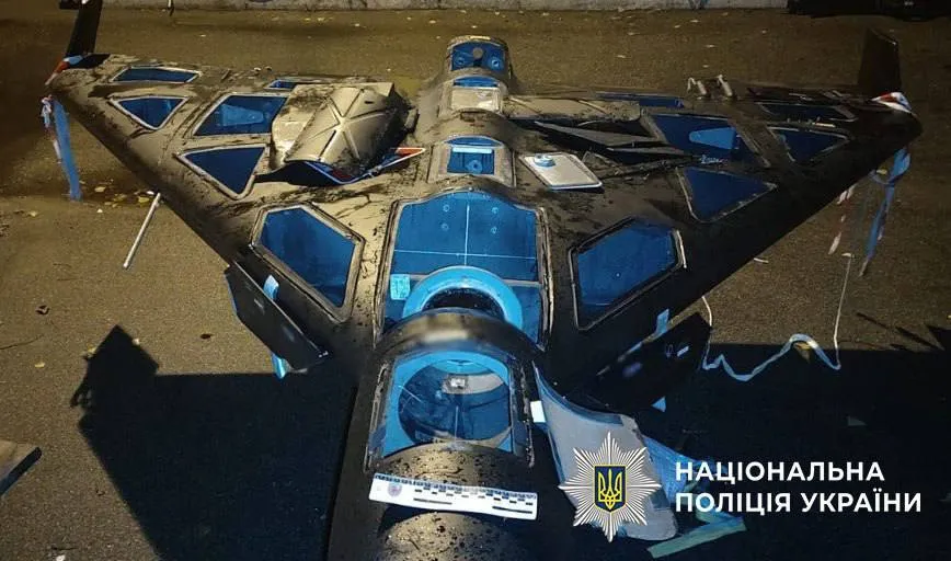 У Києві вилучили "Шахед" із даху Lexus: водій віз дрон до музею
