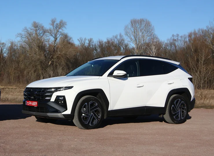 Топ-10 гібридних кросоверів 2025 року: які моделі варті уваги покупців