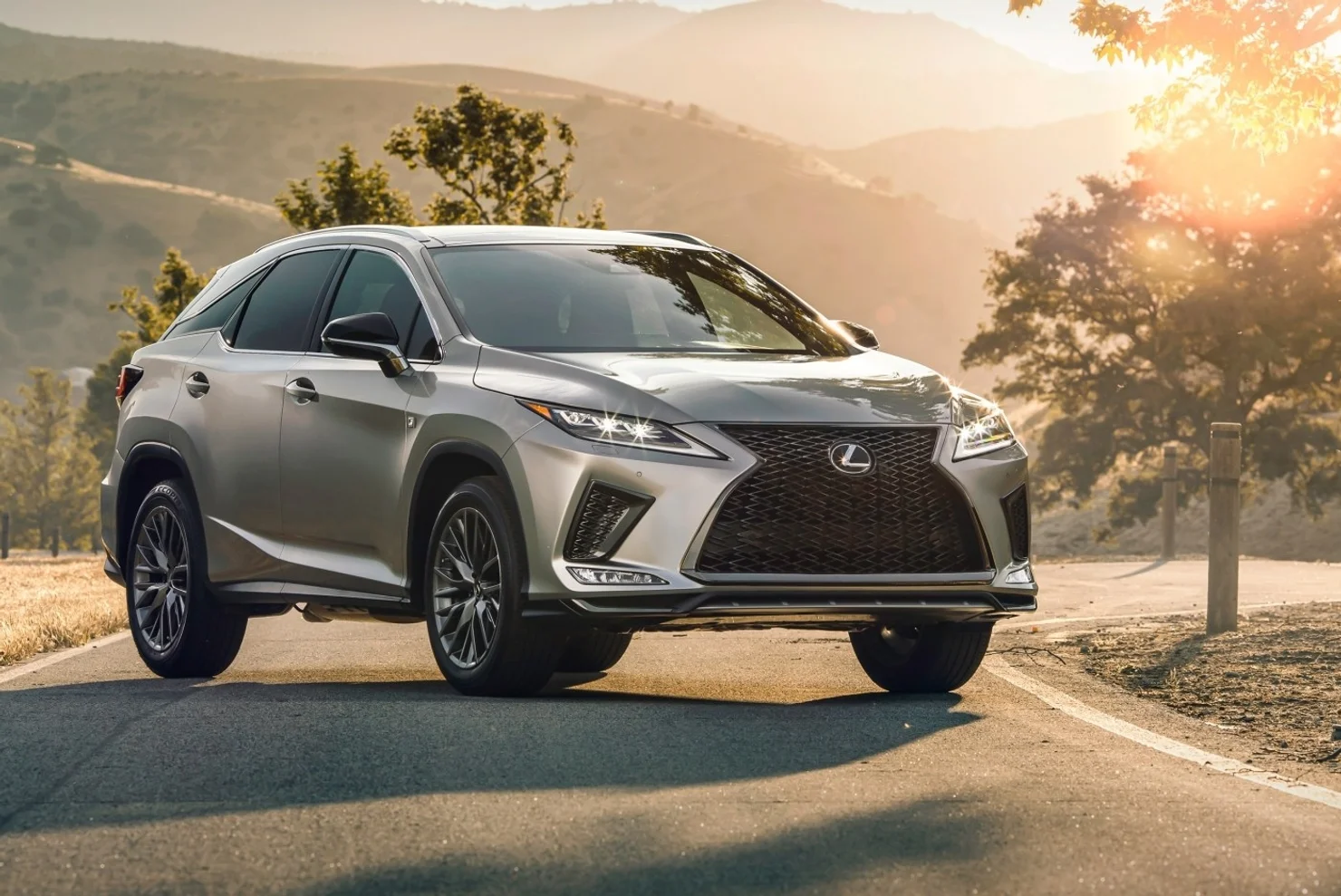 Коли японська надійність - не порожній звук: чотири кросовери, що проїдуть до Місяця