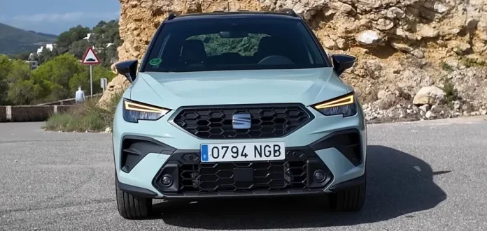 SEAT Arona 2026: іспанці оновили свій найдешевший кросовер - і тепер він виглядає злішим SEAT Arona 2026: іспанці оновили свій найдешевший кросовер - і тепер він виглядає злішим