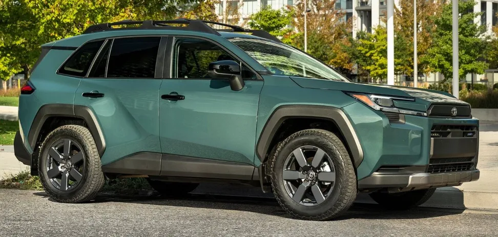 Toyota RAV4 2026: гібридна революція з ціною від $30 тисяч