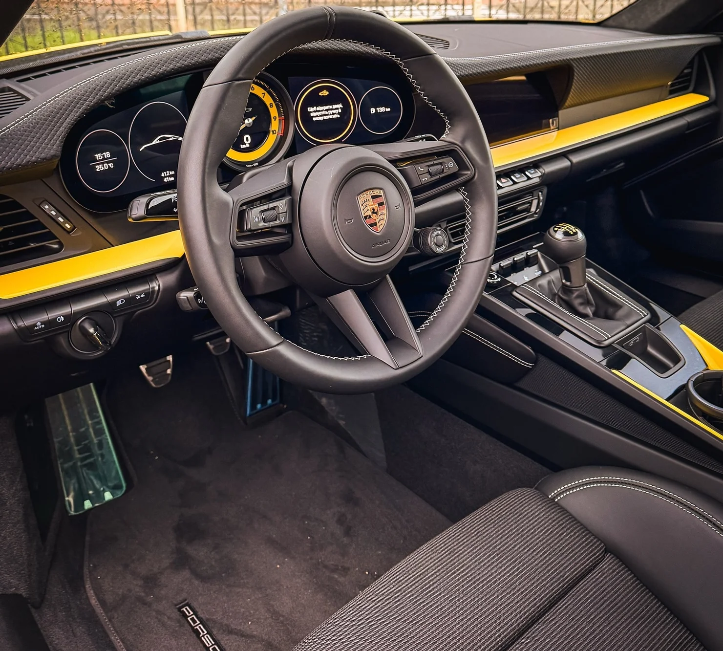 У Києві засвітився Porsche 911 GT3 Touring: 510 сил без антикрила за 12+ мільйонів гривень